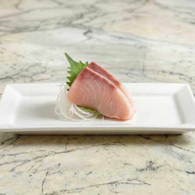 Yellow tail (Hamachi) SA.