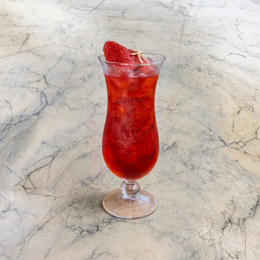 Strawberry lemonade spritz. Mocktail.