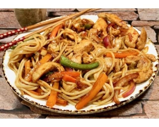 Chicken Yaki Udon Lunch (Fried Noodle).