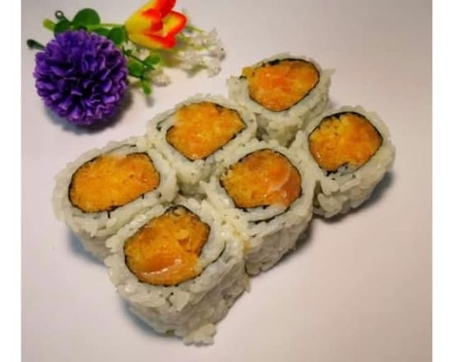 Spicy Salmon Roll.