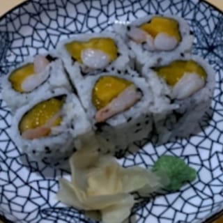 Shrimp Mango Roll