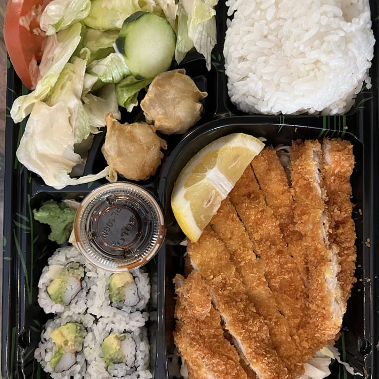 Delicious Tonkatsu: A Japanese Favorite