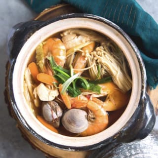 Hot and Spicy Seafood Soup